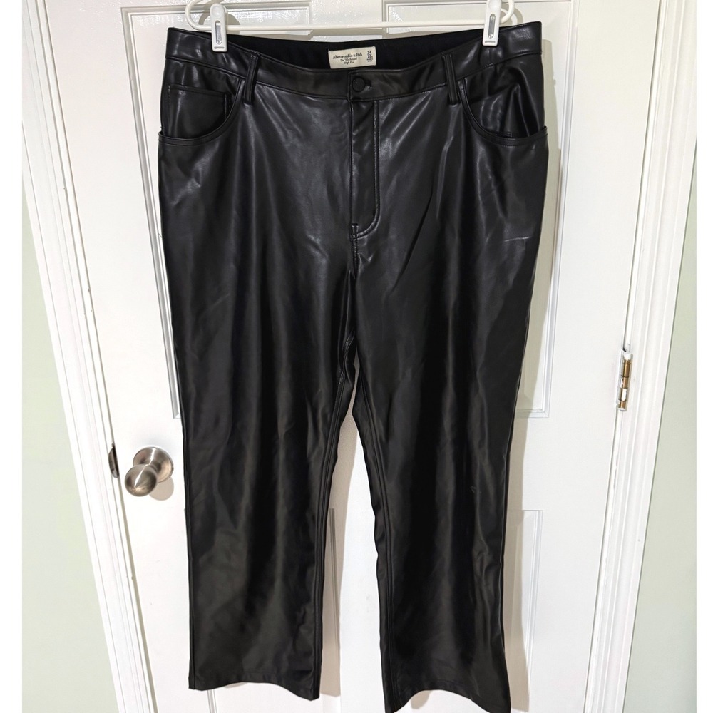 Abercrombie & Fitch 90s Relaxed High Rise Vegan Leather Pants Black‎ 34/18S